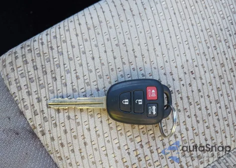 2012 Toyota Camry Le z USA, uszkodzony, nr VIN 4T4BF1FK6CR229187